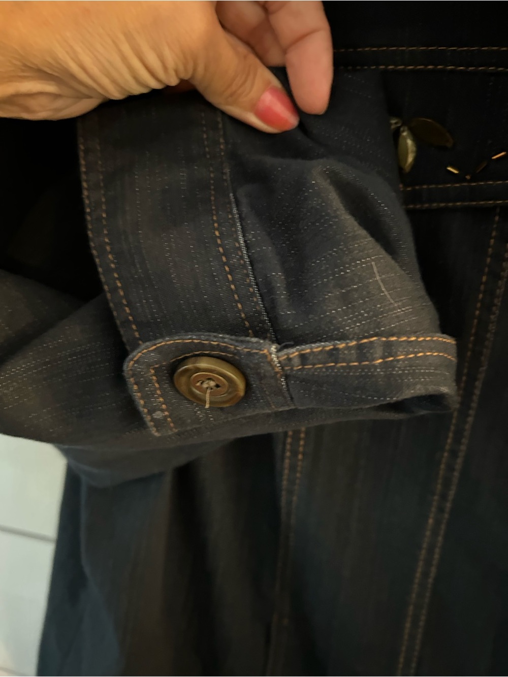 Vintage Charm | Tan Jay Embellished Dark Denim Jacket | 18W - Picture 8 of 12
